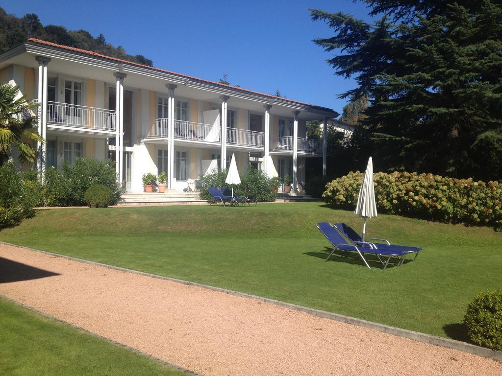 Residence Ville Lago Lugano Porto Ceresio Exterior photo